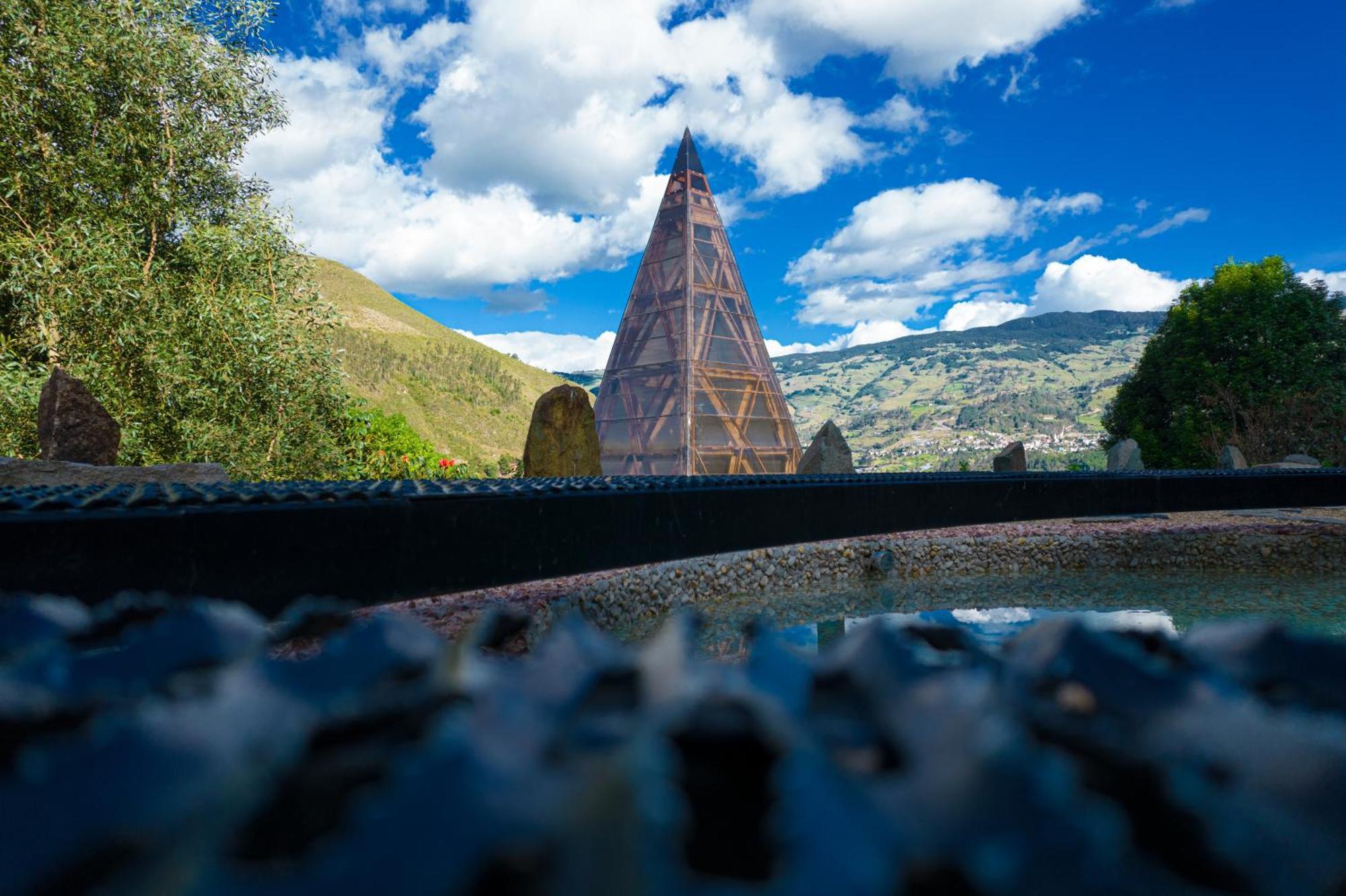 Twelve Hummingbirds Andes Retreat Hotel Paute ภายนอก รูปภาพ