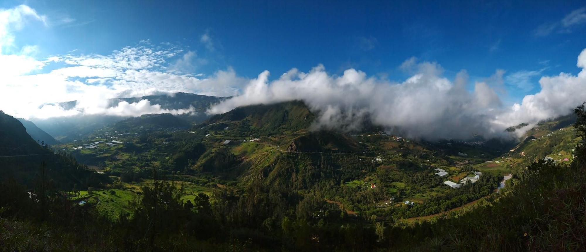Twelve Hummingbirds Andes Retreat Hotel Paute ภายนอก รูปภาพ